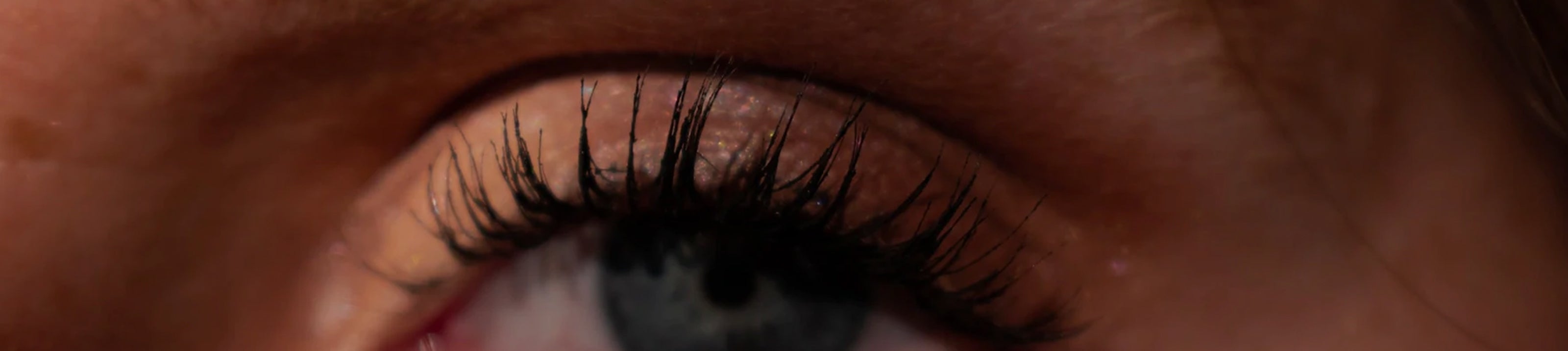 Wil jij ook langere, vollere wimpers? De beste natuurlijke mascara's, halal mascara's en vegan mascara's vind je hier! Van awardwinning merken zoals INIKA Organics en Ere Perez.