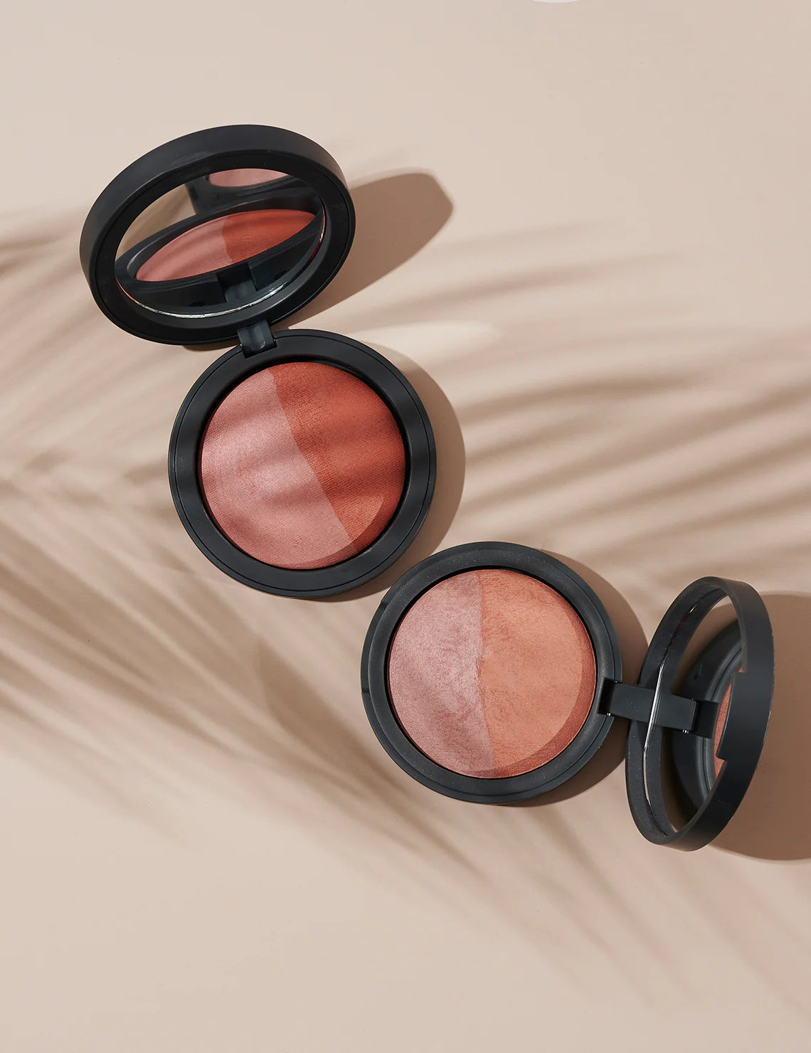 INIKA Baked Mineral Blush Duo is een natuurlijk, mineraal blush duo in frisse, inspirerende tinten die past bij de rest van de INIKA Organic Baked Collection. Verkrijgbaar in twee prachtige tinten; Pick Tickle voor een lichte tot medium huidtinten en Burnt Peach voor medium tot donkere huidtinten.