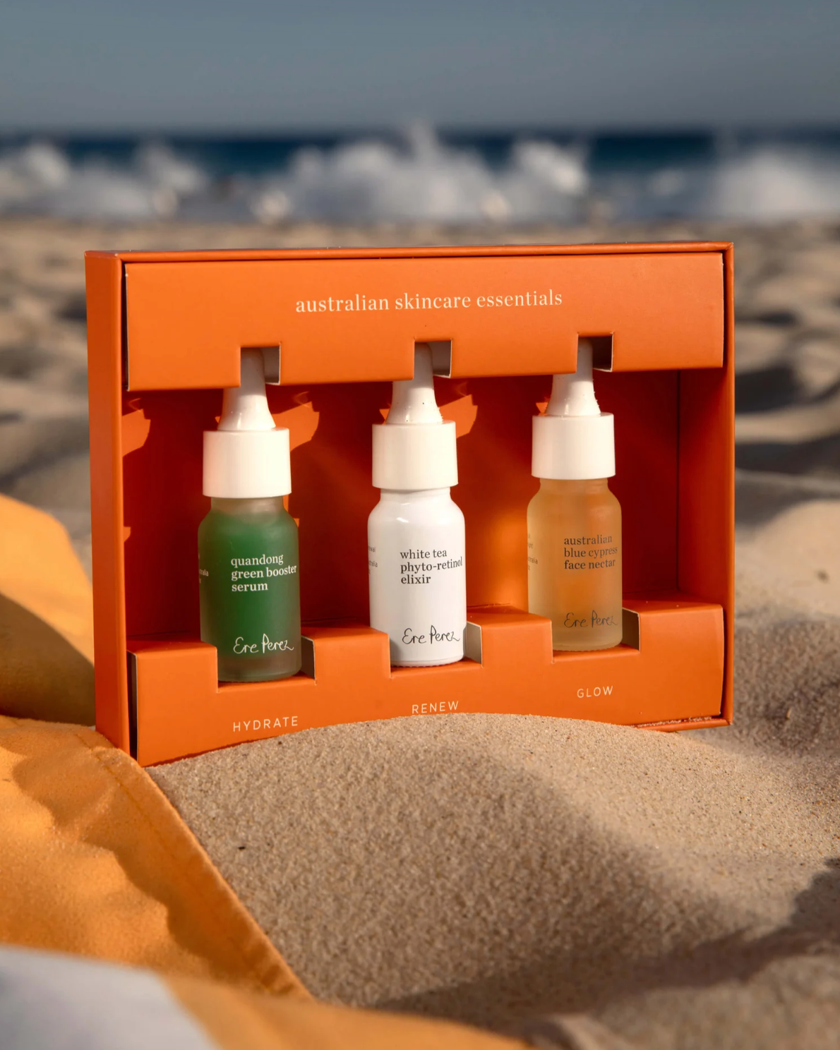 Verwen jezelf of verras iemand speciaal met de prachtige Healthy Skin Heroes Mini Set van Ere Perez! Laat je gezicht stralen met deze heerlijke formules, die niet alleen doeltreffend zijn, maar ook dierproefvrij en vegan. Ontwikkeld om je huid diep te voeden, uitdroging tegen te gaan en een natuurlijke glow naar voren te brengen.