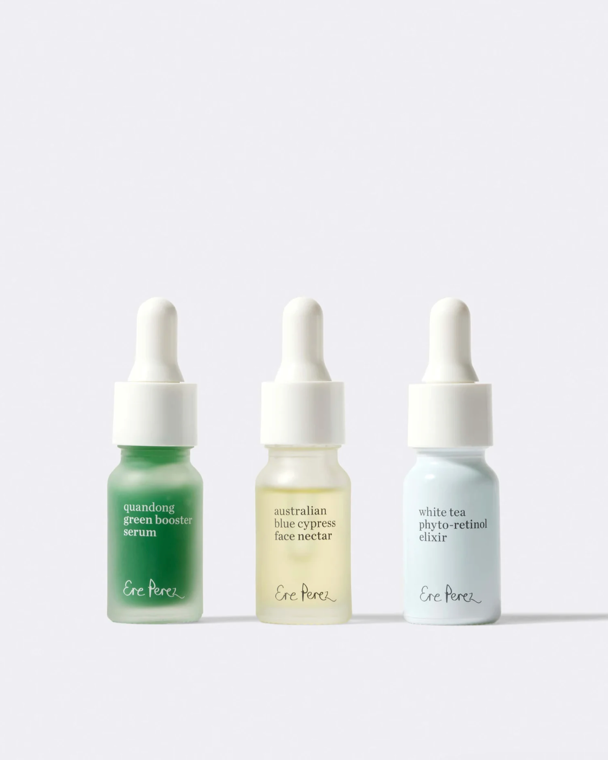 Verwen jezelf of verras iemand speciaal met de prachtige Healthy Skin Heroes Mini Set van Ere Perez! Laat je gezicht stralen met deze heerlijke formules, die niet alleen doeltreffend zijn, maar ook dierproefvrij en vegan. Ontwikkeld om je huid diep te voeden, uitdroging tegen te gaan en een natuurlijke glow naar voren te brengen.