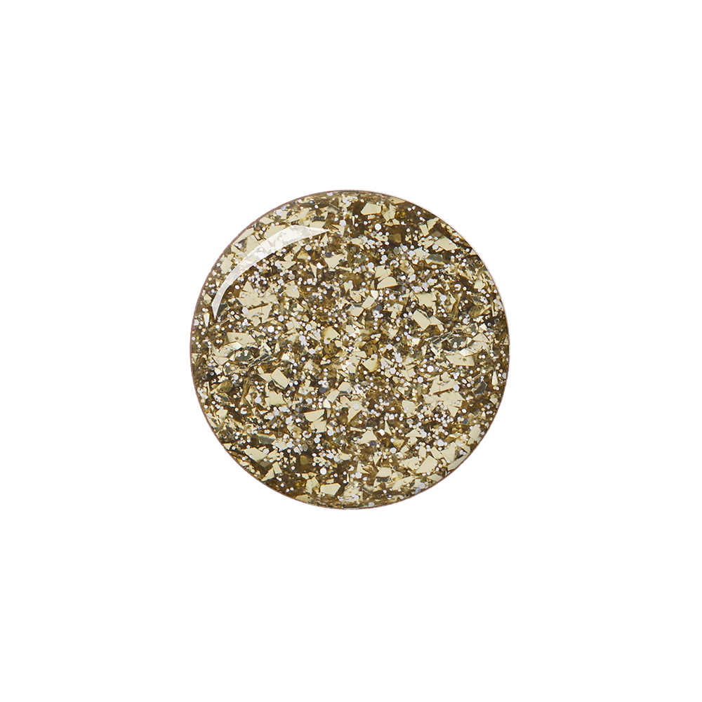 De ultieme gouden glitter! Carrie van London Grace zorgt voor een betoverende manicure. Denk aan fonkelende lichtjes, decadente feestjes en luxueuze glamour, allemaal gevangen in één flesje. Of het nu een chic black-tie evenement is of een knusse winterbijeenkomst, Carrie voegt precies de juiste sprankeling toe. Je kunt Carrie solo dragen of over elke nagellakkleur aanbrengen voor een schitterende glitterafwerking.