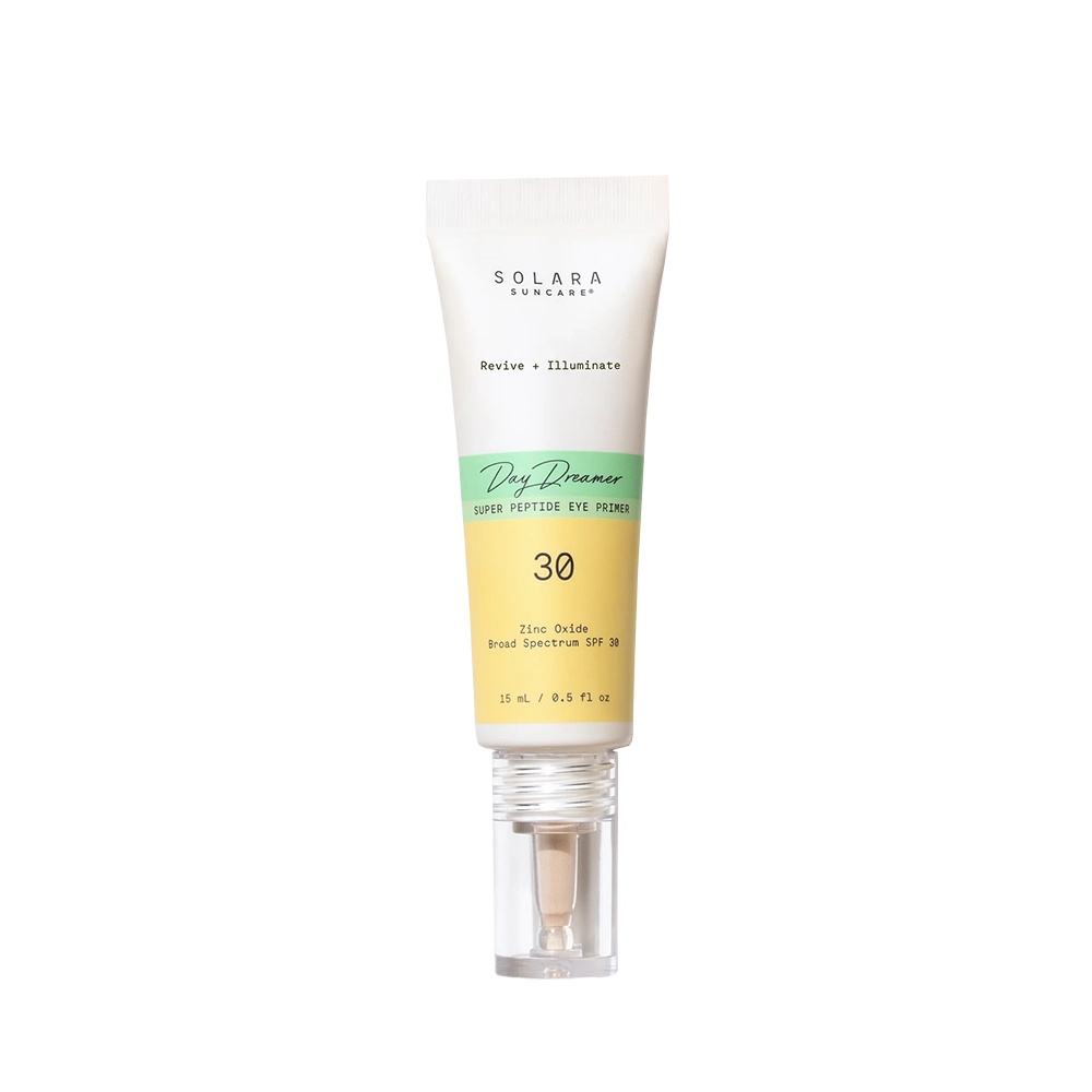 Dit innovatieve Day Dreamer Super Peptide vegan en dierproefvrije Eye Primer van Solara met minerale SPF 30 combineert huidverzorging, zonbescherming en een make-up primer in één slimme stap. De ultralichte formule verkoelt direct, hydrateert intensief en helpt de gevoelige huid rondom de ogen zichtbaar gladder, voller en stralender te maken.
