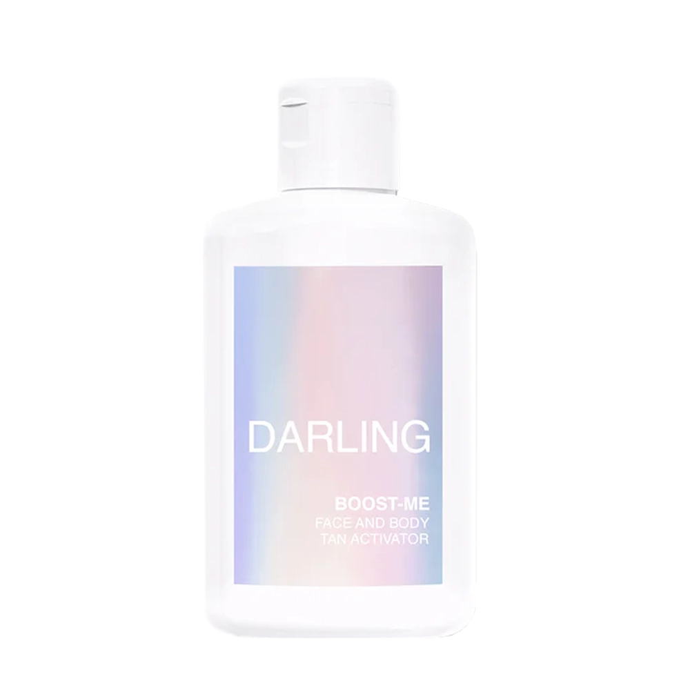 De Darling Boost Me Tan Activator is een innovatieve, vegan bruiningsversneller die je huid voorbereidt op de zon en het natuurlijke bruiningsproces stimuleert – zónder zelfbruiners of kunstmatige kleurstoffen en geheel dierproefvrij.