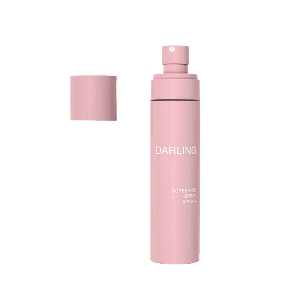 De Darling Screen-Me Spray SPF50 is een geavanceerde, transparante zonnespray die zorgt voor een krachtige SPF50 UVA- en UVB-bescherming, zonder witte waas of plakkerig gevoel. Geheel vegan en dierproefvrij.