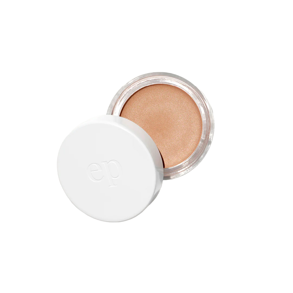 Laat je huid stralen met deze ekleurige highlighter van Ere Perez. Een highlighter s niet meer weg te denken uit menig make-up stash. En logisch ook, want een highlighter kan je huid en fris en stralend uit doen zien - alsof je altijd minstens acht glazen water per dag drinkt en ruimschoots aan je slaapuren komt.