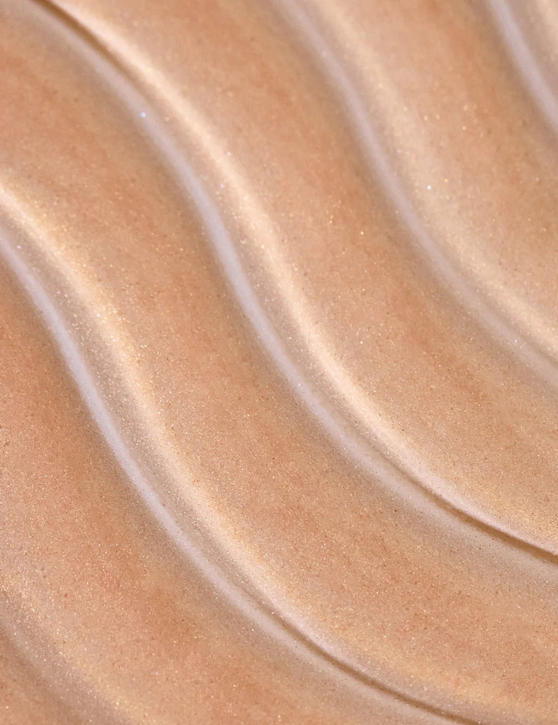 Hydrator - Gebruik in plaats van een vochtinbrengende crème of gezichtsolie om te voeden, hydrateren en je teint te egaliseren. Primer - Breng aan als laatste stap van je huidverzorgingsroutine, voor het aanbrengen van make-up. Luminous Intensifier - Meng met make-up voor een extra dosis zachtheid en een stralende glow.