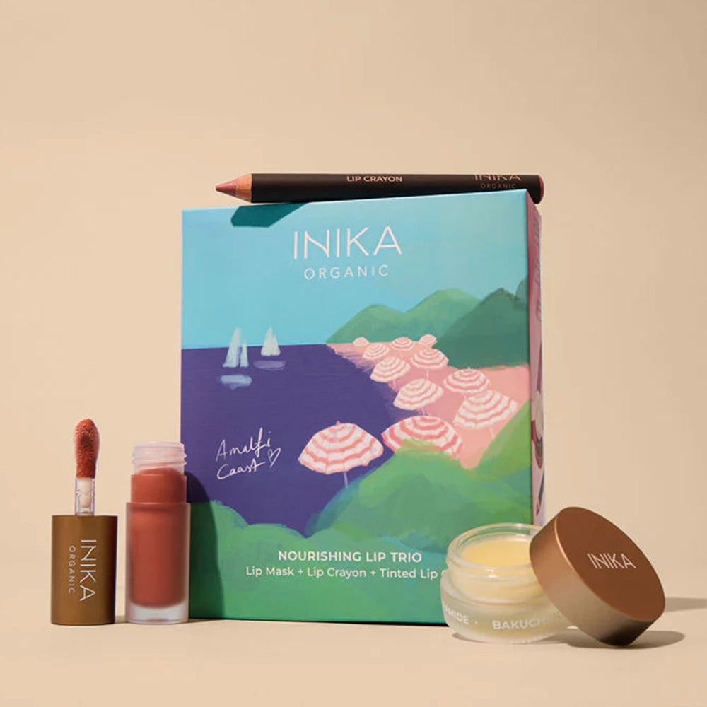 Deze Limited Edition bevat drie onmisbare lipverzorgingsproducten, allemaal 100% natuurlijk, biologisch, vegan én dierproefvrij. Samen zorgen ze voor vollere, gladde en intens gevoede lippen, zelfs bij de meest gevoelige huid.