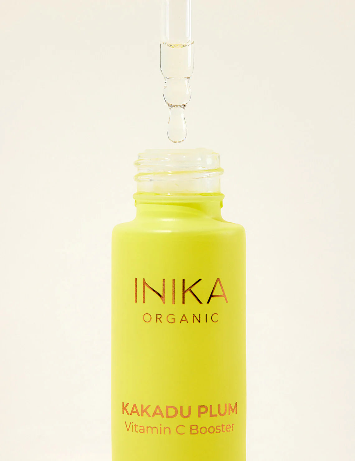 Kakadu Plum Vitamin C Booster van Inika Organic bij Vegan Beauty