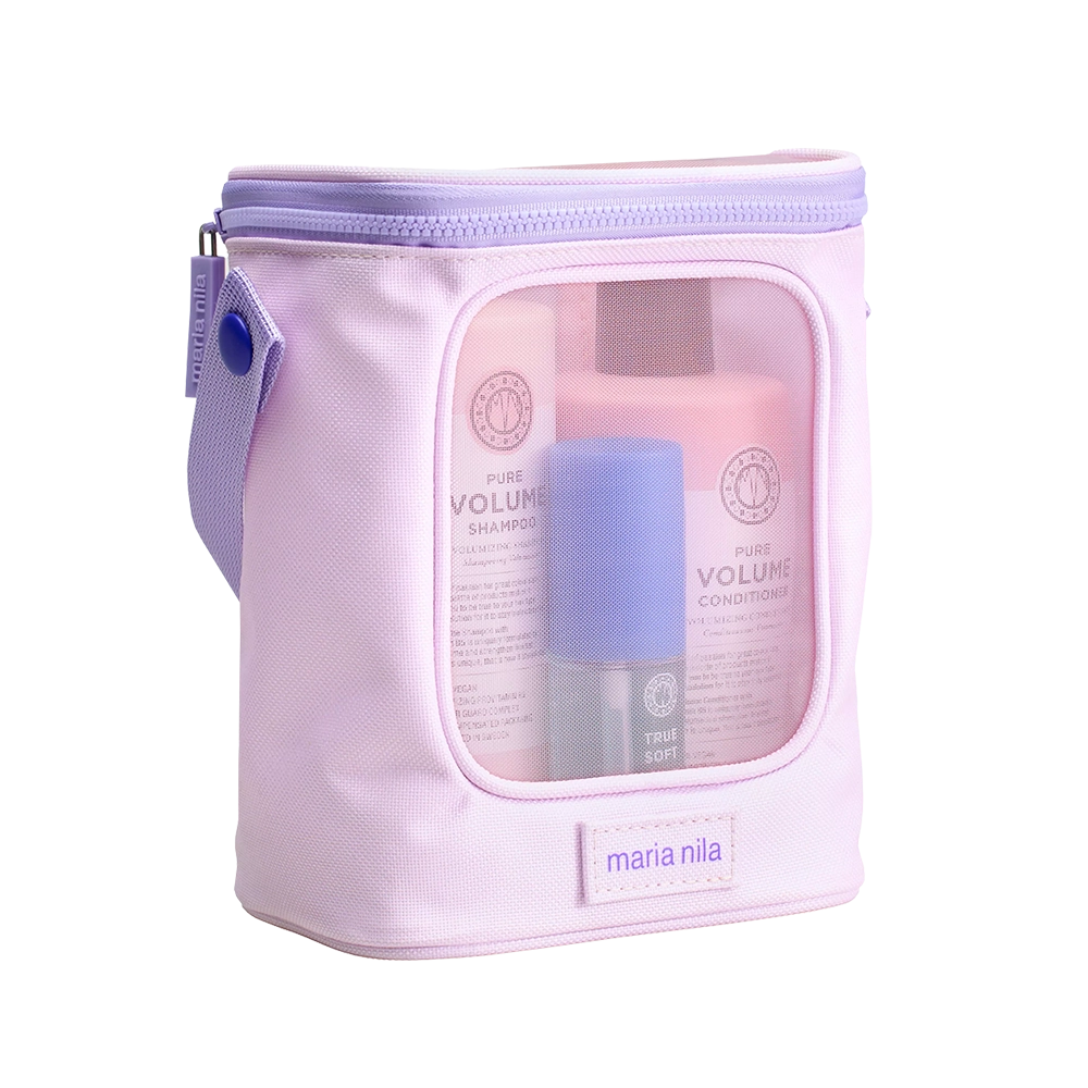 Pure Volume Beauty Bag bestaat voor 100% uit plantaardige ingrediënten. De producten zijn volledig vegan, vrij van sulfaten en parabenen en dierproefvrij. Met de citrusachtige en bloemige geur van neroli, citroen en hyacint zorgt het voor een extra fris gevoel.