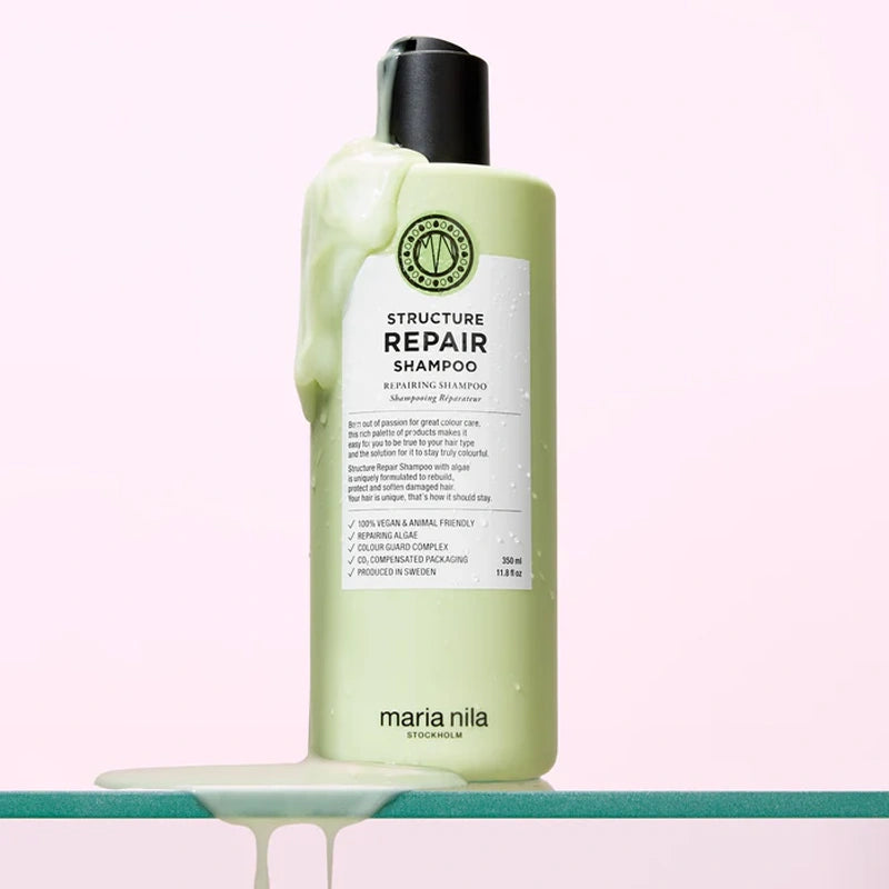 Maria Nila Structure Repair Shampoo is een voedende shampoo speciaal voor beschadigd, droog en chemisch behandeld haar.