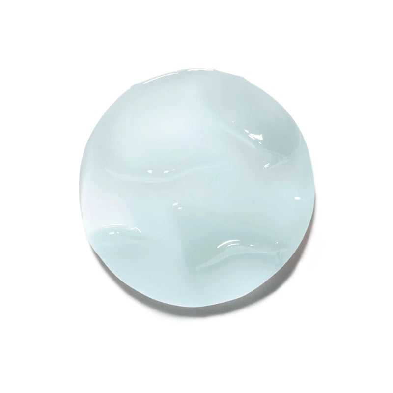 Begin je reinigingsritueel als een ware koningin met de Lotus Cleansing Balm van Ranavat! Deze unieke driefasen-jellytextuur smelt moeiteloos make-up en onzuiverheden weg, terwijl je huid zacht en gevoed blijft. Laat je betoveren door de heerlijke geur van blue tansy en jasmijn – de perfecte start voor een momentje van pure selfcare. Geheel vegan en dierproefvrij