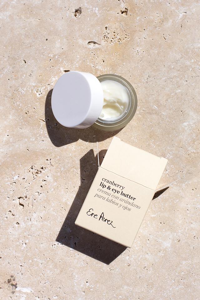 Ere Perez vegan Cranberry Lip & Eye butter voor de perfecte veganistische en dierproefvrije verzorging rondom de ogen en lippen
