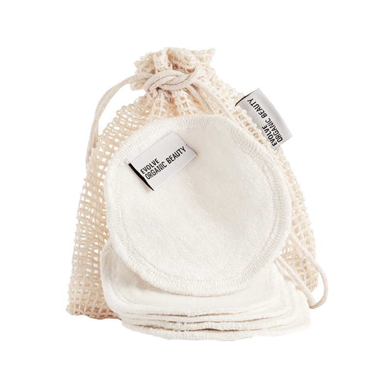 Evolve Organic Beauty Bamboo Reusable Makeup Remover Pads helpen je om hardnekkige make-up te verwijderen en je huid te reinigen van de onzuiverheden en vervuiling waarmee het dagelijks in contact komt. Deze herbruikbare gezichtspads worden geleverd in verpakkingen van 5 en zijn gemaakt om perfect te combineren met de Evolve Deep Clean Micellar Water om je te helpen make-up en onzuiverheden voorzichtig