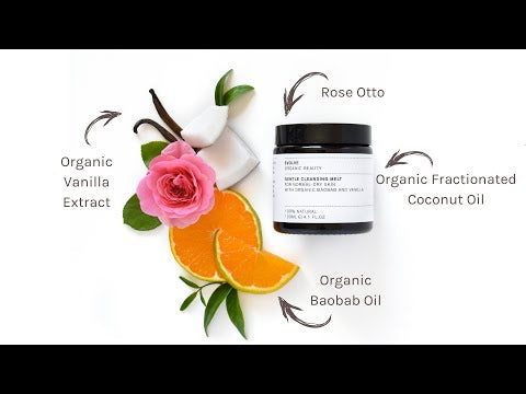 Deze geheel vegan 'award winning' cleansing melt van Evolve Beauty is geschikt voor normale tot droge huidtypes en ideaal voor een gevoelige huid. Deze natuurlijke reiniger met organische baobab en vanille is een van de best verkopende producten van Evolve Organic Beauty. Deze milde reiniger kalmeert en hydrateert. Natuurlijke suiker extract gecombineerd met water verandert in een heldere cream balm. De balm is een mix van fijne geur van Organic is hypo-allergeen en zeer zacht voor je huid.