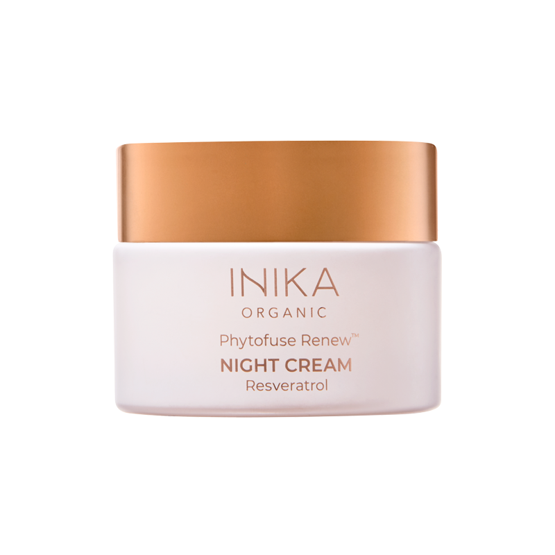 Phytofuse Renew Night Cream is een voedende lichtgewicht vegan nachtcrème van INIKA Skincare. INIKA's anti-aging nachtcrème voedt en kalmeert de huid tijdens de nacht en bevordert de huidcelvernieuwing tijdens je slaap. De natuurlijke, biologische en lichtgewicht nachtcrème bevat ontstekingsremmende en genezende eigenschappen en vermindert fijne lijntjes.