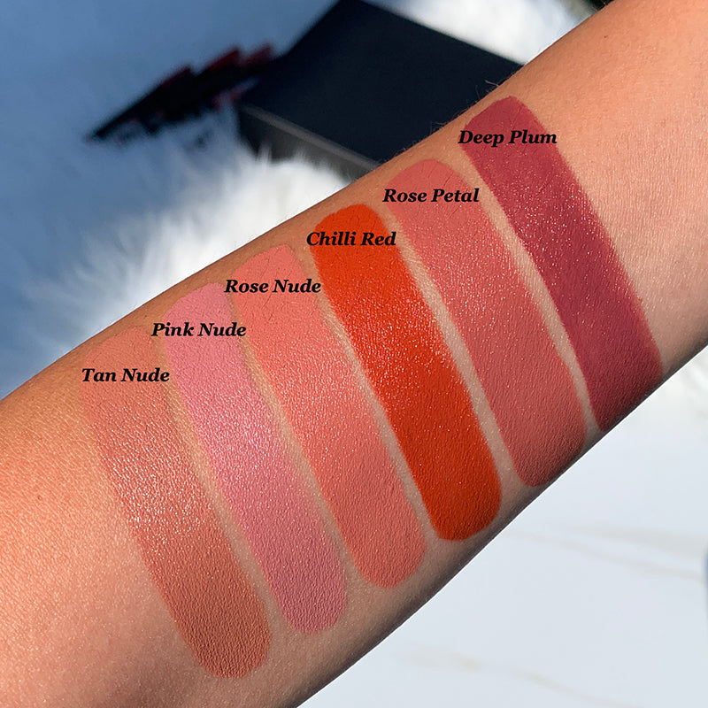 INIKA's Award winnende Crayon lipsticks hebben een zachte romige textuur met een satijnen finish en zorgt voor een prachtige volle kleur op de lippen. Deze mooie lipsticks in potloodvorm zijn verrijkt met biologische kokosolie en vitamine E voor langdurig zachte en verzorgde lippen. De satijnzachte finish is te danken aan de non-comedogene, biologische Carnaubawas, die je lippen een zachte, net-niet-matte, natuurlijke finish geven.