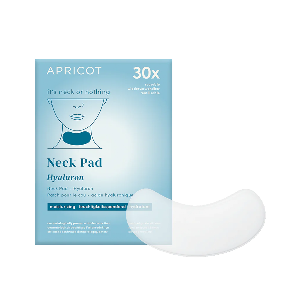 APRICOT Neck Pad - it's neck or nothing met effectief hyaluronzuur is een vegan anti-verouderingspad voor de hals dat is gemaakt van pure medische siliconen. De hals wordt soepeler en mooier naarmate je de pads vaker gebruikt. Gebruik de halsverzorgings-pad bijvoorbeeld elke nacht voor het beste resultaat. Je kan de silicone pad gemakkelijk reinigen. Bij goede verzorging haal je tot 30 behandelingen uit één pad. Hoe vaker je het gebruikt, hoe gladder en mooier je hals zal zijn.