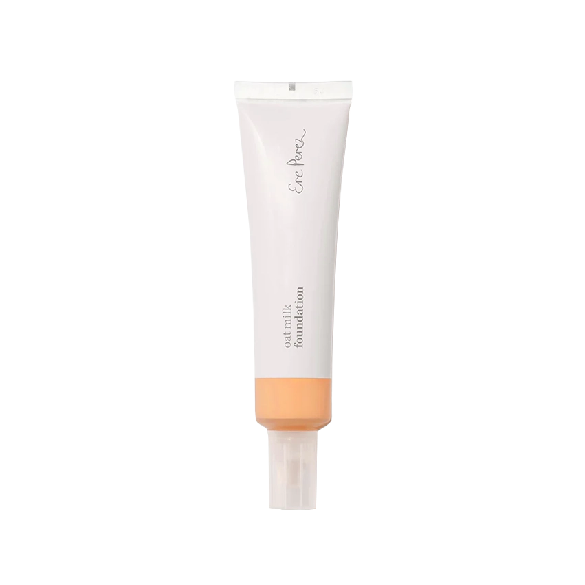 Zoek niet verder als je op zoek bent naar een vegan, niet-vette, natuurlijk uitziende en long lasting foundation. De unieke formule van de Ere Perez Oat Milk Foundation heeft krachtige ingrediënten zoals natuurlijke havermelk, perzik en vitamine E om een ​​gezonde huid te bevorderen. Geheel vegan, dierproefvrij en clean. #kleur_vienna