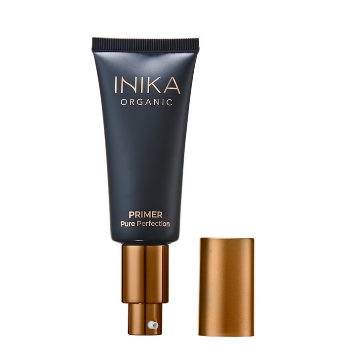 De Pure Perfection Primer zit boordevol voedingsstoffen, waaronder Kangaroo Paw Extract, hyaluronzuur en jojoba olie. Deze primer geeft je huid een hydraterende boost en maakt huid steviger en gladder. Is geheel vegan, hallal, natuurlijk en dierproefvrij.