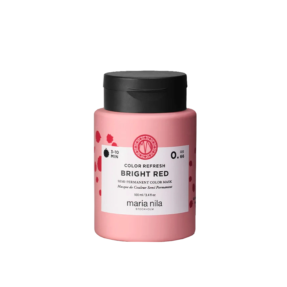 Maria Nila Colour Refresh Bright Red is een vegan voedend kleurmasker met niet-permanente kleurpigmenten dat de kleur van je haar snel en gemakkelijk opfrist. Het natuurlijke masker bevat kleurpigmenten die door je haar worden opgenomen. Deze kleur verdwijnt langzaam weer na 4 tot 10 wasbeurten. Daarnaast hydrateert en vermindert dit haarmasker pluis voor een zijdezacht en glanzend resultaat.