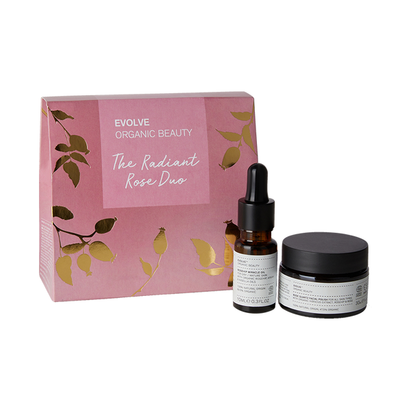 Maak kennis met The Radiant Rose Duo, het perfecte cadeau voor jezelf of iemand anders! Zeg vaarwel tegen een doffe huid en shine deze feestdagen met een stralende en verzorgde teint. Deze exfoliërende en voedende huidverzorgingscadeauset bevat twee awardwinnende producten, de Rose Quartz Facial Polish en onze Rosehip Miracle Oil. Exfolieer zachtjes met deze gezichtsscrub, gemaakt met een mix van natuurlijke ingrediënten, zoals biologische rozenbottelolie en biologisch hibiscusextract
