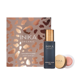 Deze prachtig verpakte set van INIKA geeft je make-up een prachtige glow met een mooie gezonde kleur. De Lip and Cheek Cream in Dusk smelt perfect met je huid voor een natuurlijke finish. De Radiant Glow Veil geeft je huid een natuurlijke glow en werkt als vegan vochtinbrengende crème, primer & highlighter in 1. De multitasking lichtgewicht voedende 3-in-1 formule is voorzien van lichtreflecterende technologie om de huid een stralende finish te geven voor de perfecte basis.