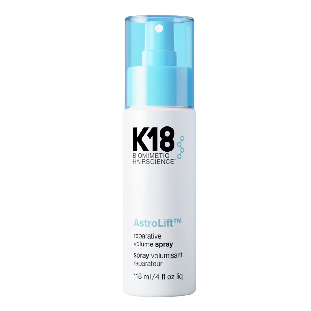 De K18 AstroLift Reparative Volume Spray is een herstellende en geheel vegan volume spray wat van binnen hersteld en van buiten het haar volume geeft. Deze gewichtloze spray geeft jouw haar een boost met als resultaat natuurlijke volume, body en bounce die tot wel twee dagen blijft zitten.