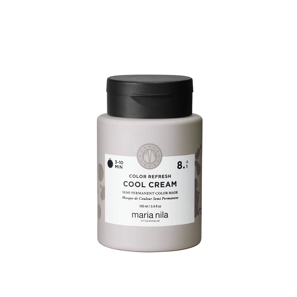 Maria Nila Colour Refresh is een vegan voedend kleurmasker met niet-permanente kleurpigmenten dat de kleur van je haar snel en gemakkelijk opfrist. Het natuurlijke masker bevat kleurpigmenten die door je haar worden opgenomen. Deze kleur verdwijnt langzaam weer na 4 tot 10 wasbeurten. Daarnaast hydrateert en vermindert dit haarmasker pluis voor een zijdezacht en glanzend resultaat.