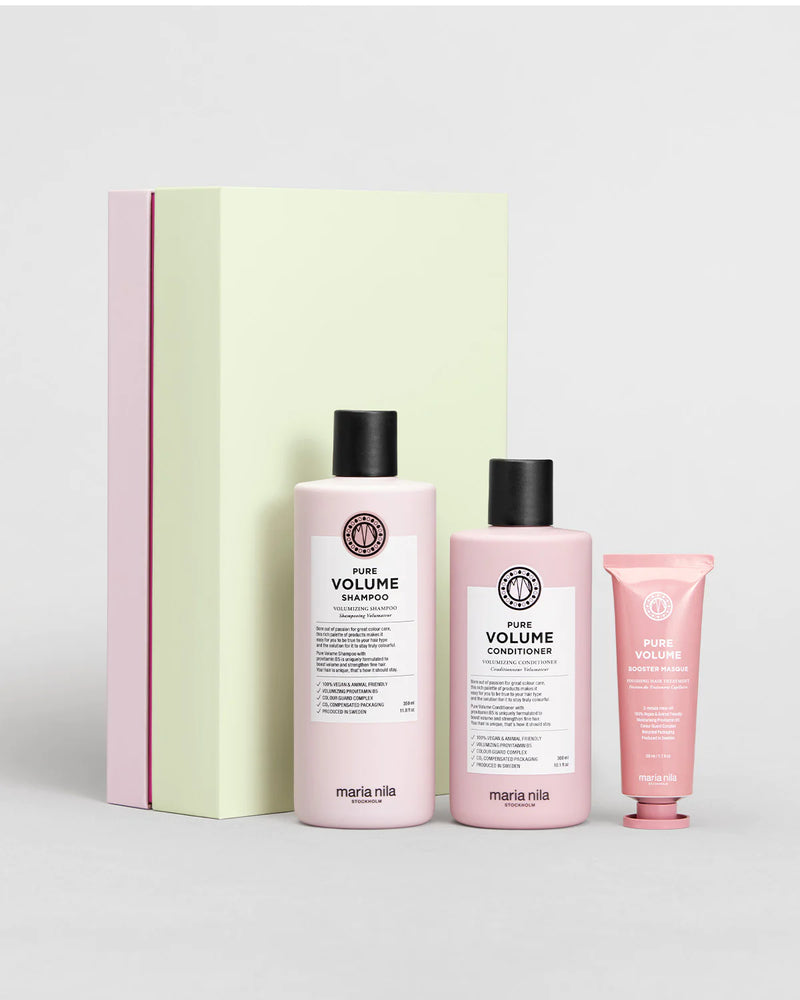 De Maria Nila Pure Volume Gift Box is gemaakt van 100% gerecyclede materialen en bevat een Pure Volume Shampoo, Pure Volume Conditioner. is geheel vegan, dierproefvrij en natuurlijk.