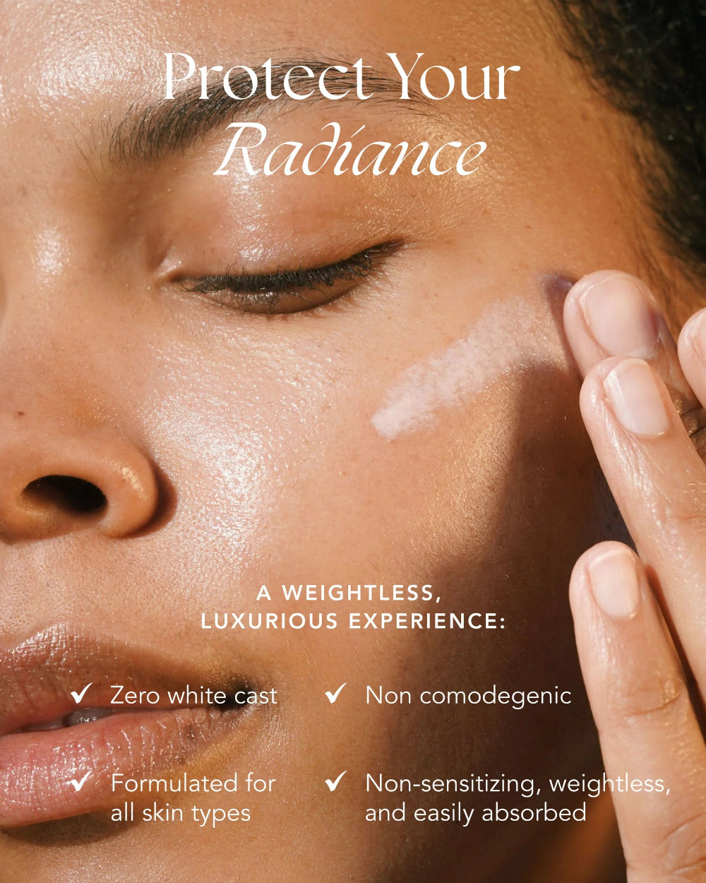 Bescherm je huid elke dag met deze 100% minerale en vegan SPF 50+ zonnebrandcrème die niet alleen beschermt tegen de zon, maar je huid ook verzorgt en versterkt. Clean en dierproefvrij.