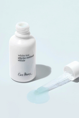 Dit is een waterbased serum die vol zit met Niacinamide, Panthenol en plantbased alternatieven voor Retinol. Dit natuurlijke veganistische retinol-elixer is een echt wondermiddel als het gaat om het zacht laten aanvoelen van je huid en het verminderen van oneffenheden. In tegenstelling tot andere anti-aging retinols, stript deze je huid niet en laat deze je huid niet droog aanvoelen. 