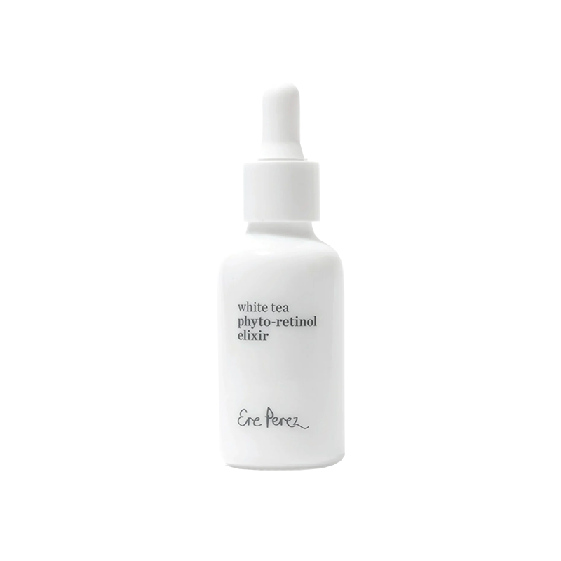 Dit is een waterbased serum die vol zit met Niacinamide, Panthenol en plantbased alternatieven voor Retinol. Dit natuurlijke veganistische retinol-elixer is een echt wondermiddel als het gaat om het zacht laten aanvoelen van je huid en het verminderen van oneffenheden. In tegenstelling tot andere anti-aging retinols, stript deze je huid niet en laat deze je huid niet droog aanvoelen. 