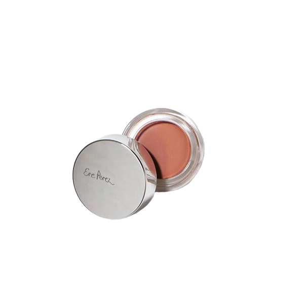 De Carrot Colour Pot van Ere Perez in de kleur Healthy is een crème blush die ook te gebruiken is op je lippen en oogleden. De verzachtende en hydraterende werking is geschikt voor elk huidtype. De Blush is heel gepigmenteerd, met een klein beetje doe je erg lang en de kleur is mooi op te bouwen tot de gewenste dekking. De kleur Healthy is een peachy nude tint.