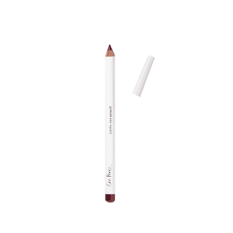 Dit prachtige Jojoba Eye Pencil van Ere Perez is een oogpotlood en eyeliner in een. Het potlood is te gebruiken om je ogen te omlijnen, maar ook om extra diepte aan bijvoorbeeld een Smokey Eye te geven. De toevoeging van Jojoba Oil zorgt voor een zachte en gevoede huid rondom de ogen en maakt hem ook geschikt voor gevoelige ogen.
