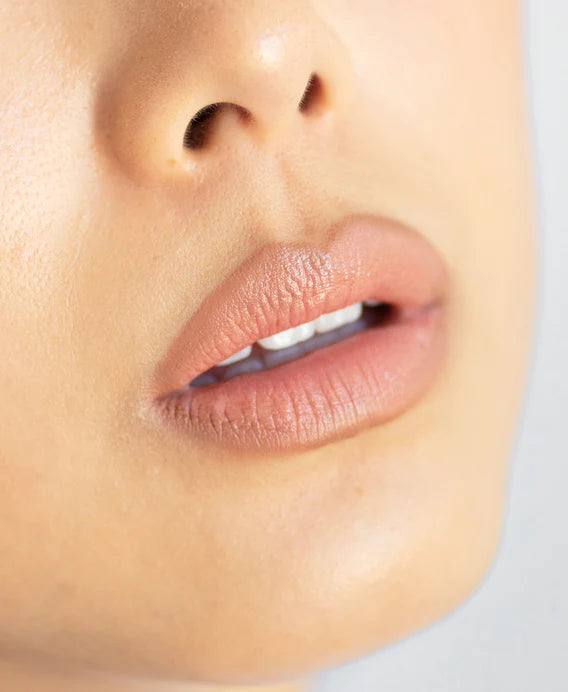 Pout lip liner van Ere Perez met Acai bessen