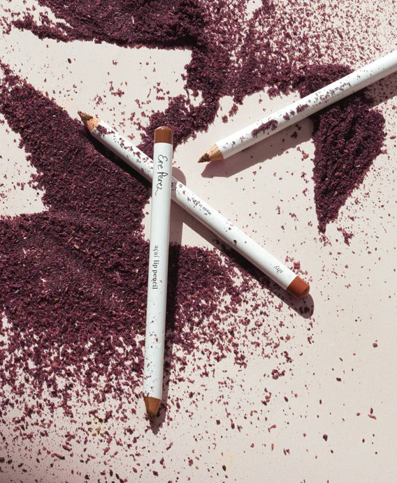 Ere Perez acai lip pencils in 3 tinten bij Vegan Beauty