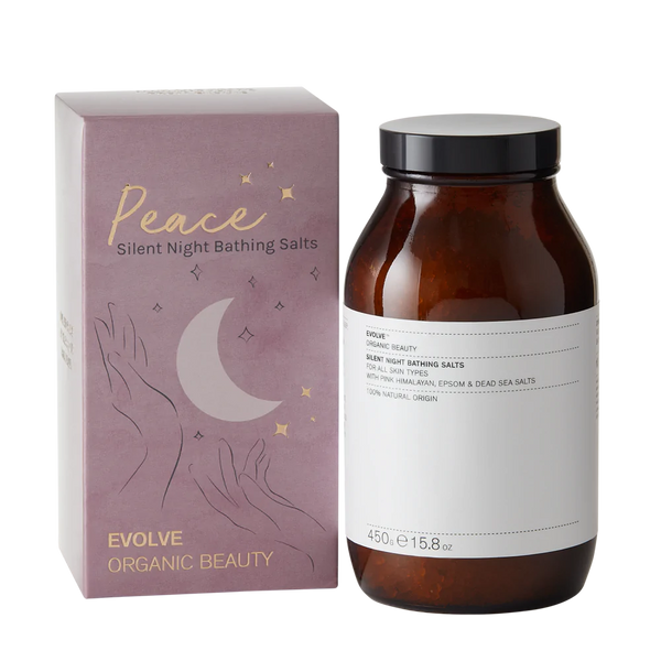 De Evolve Organic Beauty Silent Night vegan badzout is een natuurlijk, herstellend en ontspannend badproduct, speciaal ontworpen voor alle huidtypes. Met een heerlijke geur vermengd met magnesium- en mineraalrijke zouten, zoals Dode Zeezout, Epsom-zout en Himalayazout, dat afkomstig is uit de Himalaya. Vegan, dierproefvrij en organic, bio.