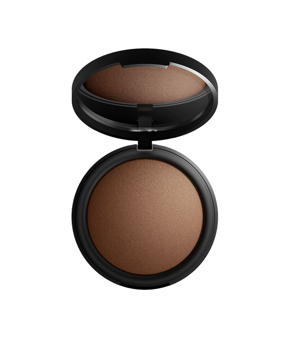 Deze award winnende minerale poeder foundation van INIKA geeft de perfecte basis en verstopt de huid niet en absorbeert overtollig olie uit de poriën. De mineral foundation is prachtige op te bouwen en geeft een lichte of volledige dekking voor elke gelegenheid. Ook is deze foundation geschikt voor de gevoelige huid door de krachtige werking van Squalaan uit olijven en Magnolia Bark Extract.