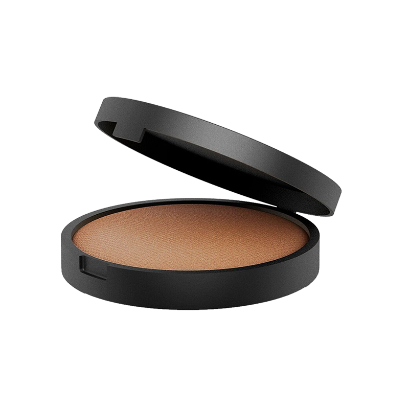 Deze award winnende minerale poeder foundation van INIKA geeft de perfecte basis en verstopt de huid niet en absorbeert overtollig olie uit de poriën. De mineral foundation is prachtige op te bouwen en geeft een lichte of volledige dekking voor elke gelegenheid. Ook is deze foundation geschikt voor de gevoelige huid door de krachtige werking van Squalaan uit olijven en Magnolia Bark Extract.