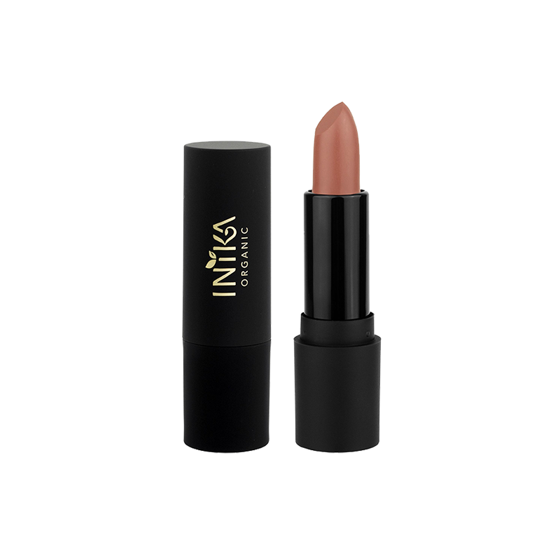 INIKA's Award winnende Organic Vegan Lipsticks bevatten biologische natuurlijke Avocado- Jojoba- en Arganolie en Shea Butter die naast het geven van een prachtige volle kleur, ook verzorgen, beschermen én hydrateren. De allereerste biologische & vegan lipstick vol met pure minerale pigmenten.  De formule is romig en heeft een volle intense kleur.