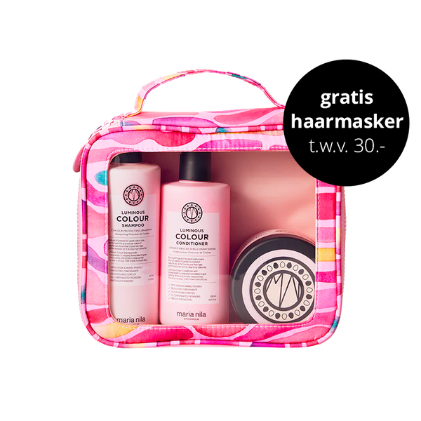 Speciaal voor gekleurd haar hebben we de Maria Nila Luminous Colour Beauty Bag welke gemaakt is van recycled materiaal, deze versterkt de haarstructuur en geeft het meer glans aan het haar. Deze set bevat de Luminous Shampoo en Luminous Conditioner en een gratis Luminous Colour Masque.