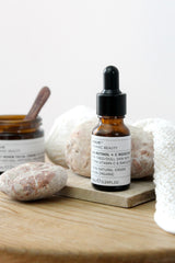 Evolve Organic Beauty Bio Retinol C+ Booster voor de doffe en vermoeide huid. 