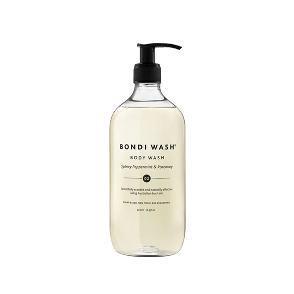 Bondi Wash's Body Wash is een vegan bodywash, handgemaakt in Australië met een luxe mix van Australische essentiële oliën, waaronder antibacteriële Tasmaanse gepeperde en lavendelolie en hydraterende ingrediënten zoals aloë vera, vitamine E en zonnebloemolie. De verfrissende en voedende formule is perfect voor mensen met een gevoelige huid, eczeem of dermatitis.