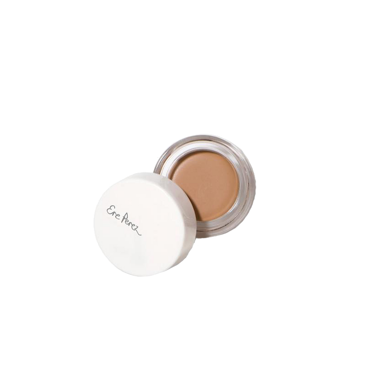 Ere Perez vegan concealer om de probleemgebieden van je huid perfect te camoufleren. Dekt roodheid als geen ander en donkere kringen en vlekken verdwijnen als sneeuw voor de zon. Ook als je last hebt van pigmentvlekken is deze volledig dekkende concealer uitermate geschikt, de natuurlijke concealer smelt in de huid voor een long-lasting natuurlijke look.