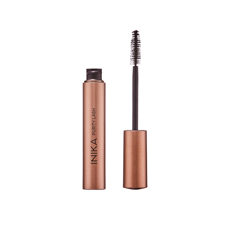 INIKA Organic Purity Lash Mascara is 's Werelds eerste gecertificeerde biologische mascara die zelfs de meest gevoelige ogen accentueert met de puurste formule. Deze vegan mascara verlengt de wimpers met rijke pigmenten voor een glossy look zonder klontjes. De op cranberry water gebaseerde Purity Lash mascara beschermd, verzorgd en lift je wimpers en is perfect voor iedere dag. 