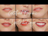 INIKA's Award winnende Crayon lipsticks hebben een zachte romige textuur met een satijnen finish en zorgt voor een prachtige volle kleur op de lippen. Deze mooie lipsticks in potloodvorm zijn verrijkt met biologische kokosolie en vitamine E voor langdurig zachte en verzorgde lippen. De satijnzachte finish is te danken aan de non-comedogene, biologische Carnaubawas, die je lippen een zachte, net-niet-matte, natuurlijke finish geven.