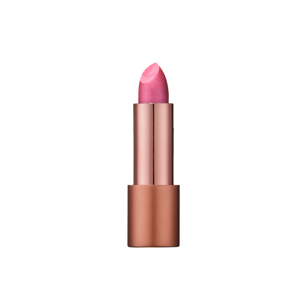 INIKA Organic Vegan Lipsticks bevatten biologische natuurlijke Shea boter, Argan olie en Jojoba die naast het geven van een prachtige volle kleur, ook intens verzorgen, beschermen én hydrateren. Deze veganistische en halal lipstick zit vol met pure minerale pigmenten en is verrijkt met vitamine E. Een verzorgende romige formule met een volle intense kleur voor mooie verzorgde lippen.