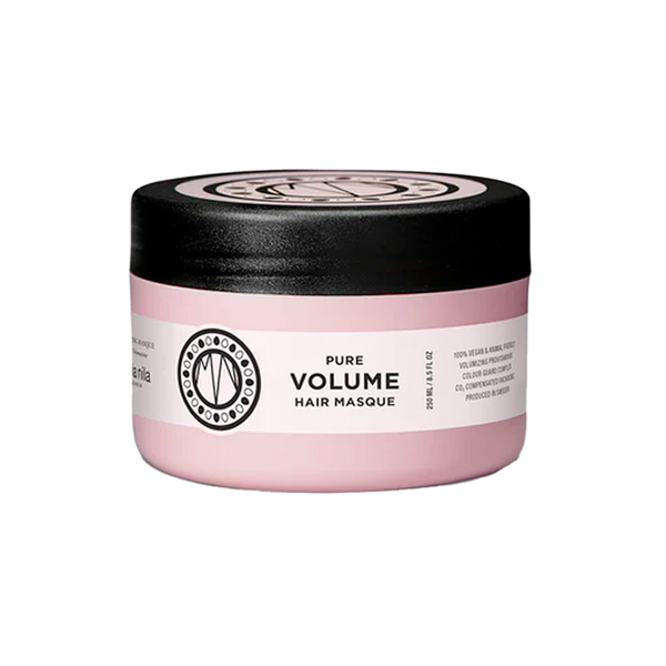 Maria Nila Pure Volume Hair Masque is een voedend haarmasker gemaakt van 100% natuurlijke ingrediënten. Dit vegan haarmasker is super voedend en lichtgewicht, dus perfect om extra volume en veerkracht aan je lokken te geven. En raad eens? Het geheim zit 'm in Pro-Vitamine B5! B5 maakt je haar dikker, zodat je een vollere look krijgt. Bovendien voedt het je haar en geeft het een mooie glans.