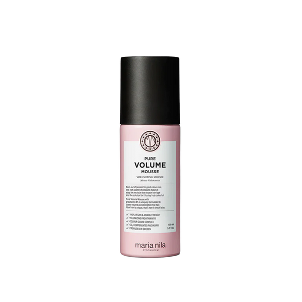 Maria Nila Pure Volume Mousse, een professionele haarstyling mousse die je haar extra body en textuur geeft zonder het te verzwaren.